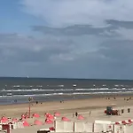 Zomerhuis Aan Zee 度假居 赞德沃特