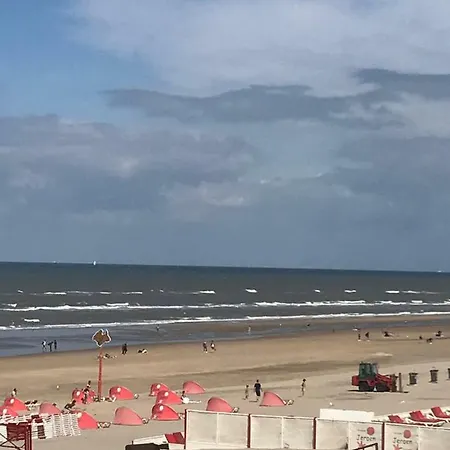 Zomerhuis Aan Zee 度假居 赞德沃特